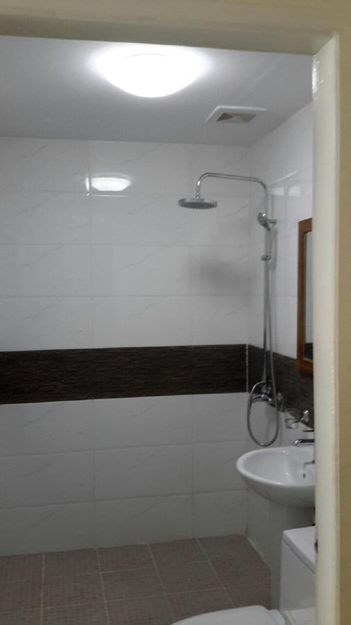 Hotel 9 Mile Янгон Екстериор снимка