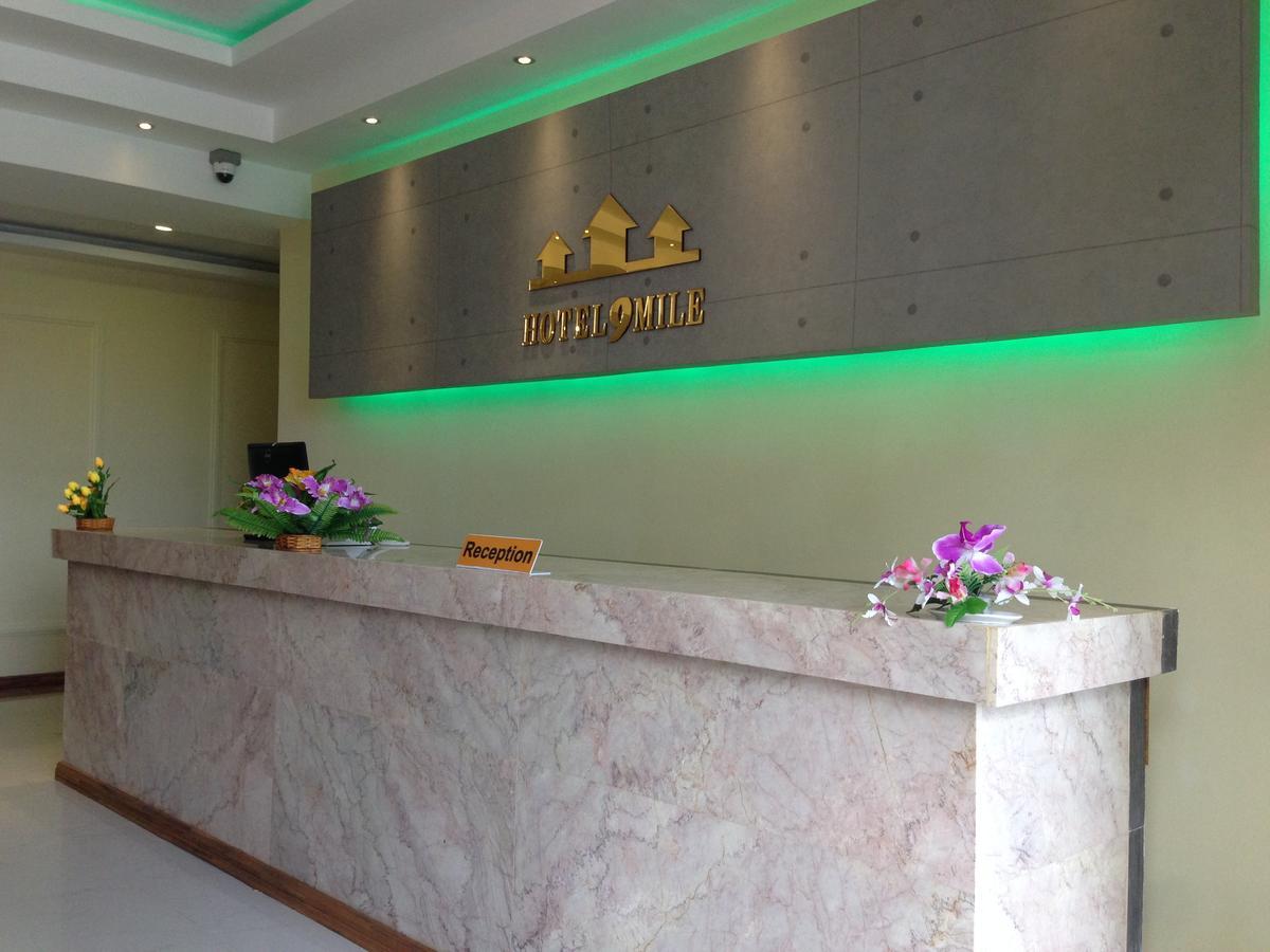 Hotel 9 Mile Янгон Екстериор снимка