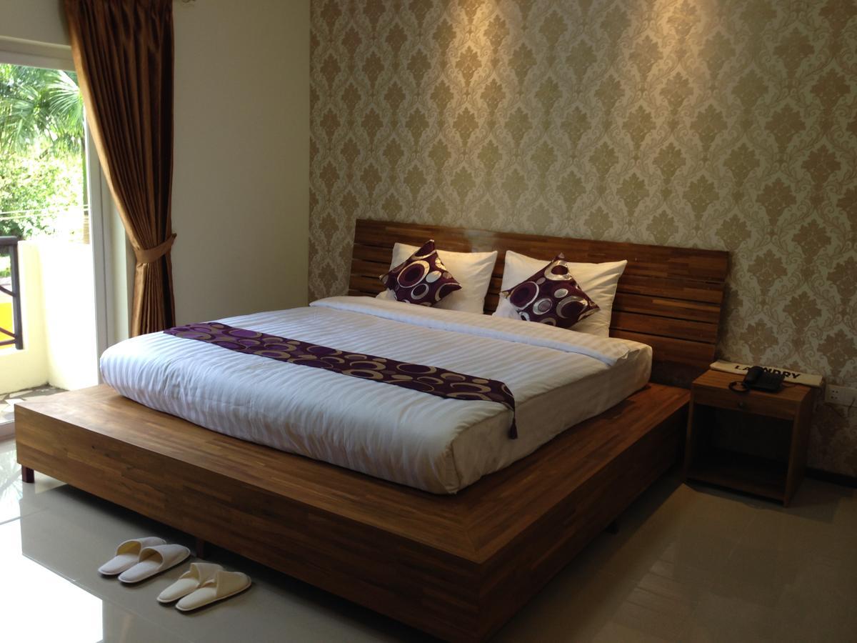 Hotel 9 Mile Янгон Екстериор снимка